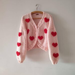 iAdorer Heart Hand Knit Cropped Cardigan in Light Pink