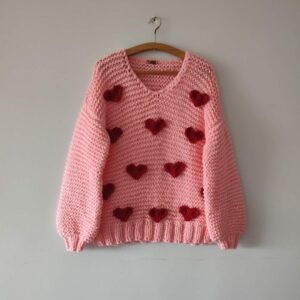 iAdorer Heart Hand Knit V-Neck Sweater in Pink (photo 4)